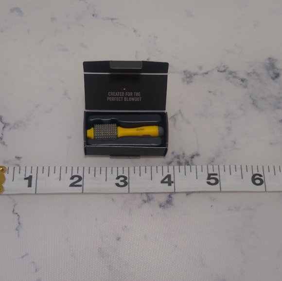 New Ulta The Double Shot Oval Blow-Dryer Brush drybar - Picture 2 of 6